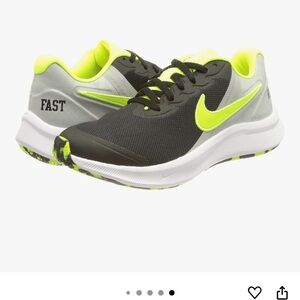 Auth Nike Star Runner Black and Neon Yellow Kids Sneakers NWOB